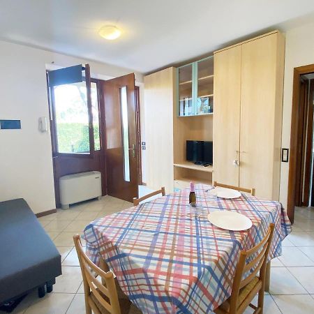 Apartment With Garden And Grill - Green Residence Sirmione Desenzano del Garda Eksteriør bilde