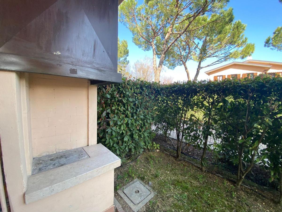 Apartment With Garden And Grill - Green Residence Sirmione Desenzano del Garda Eksteriør bilde