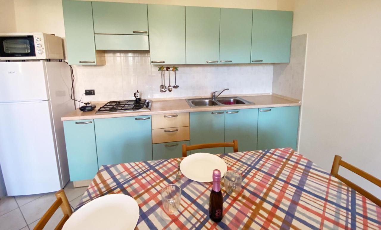 Apartment With Garden And Grill - Green Residence Sirmione Desenzano del Garda Eksteriør bilde